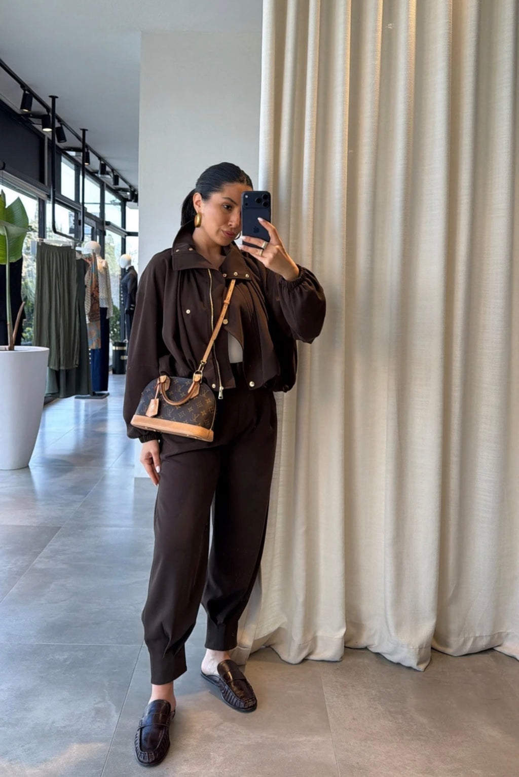 color_Brown