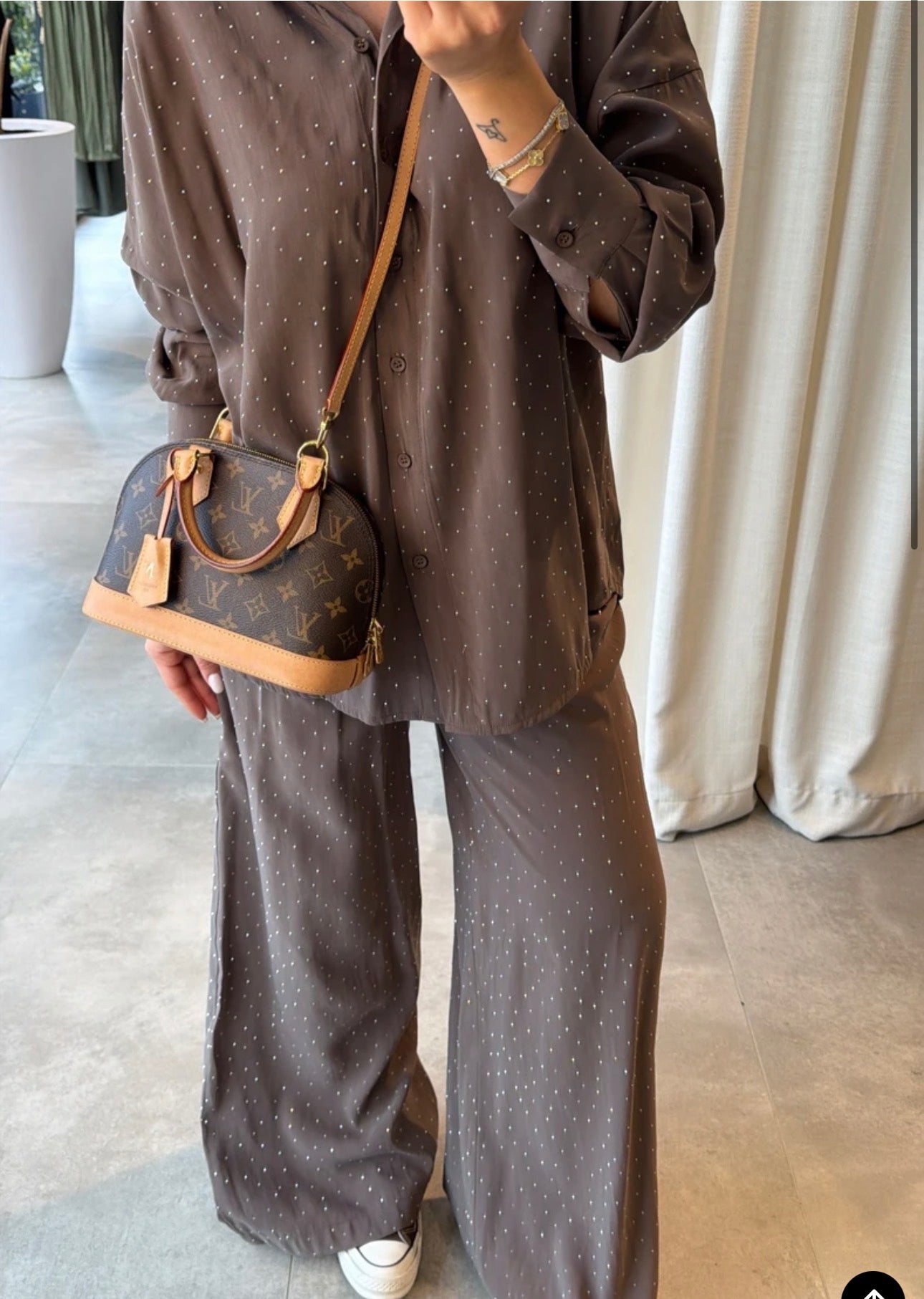color_Brown