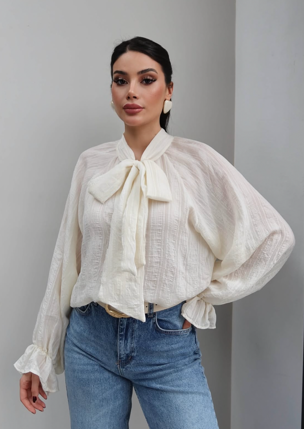 Bow tie chic top