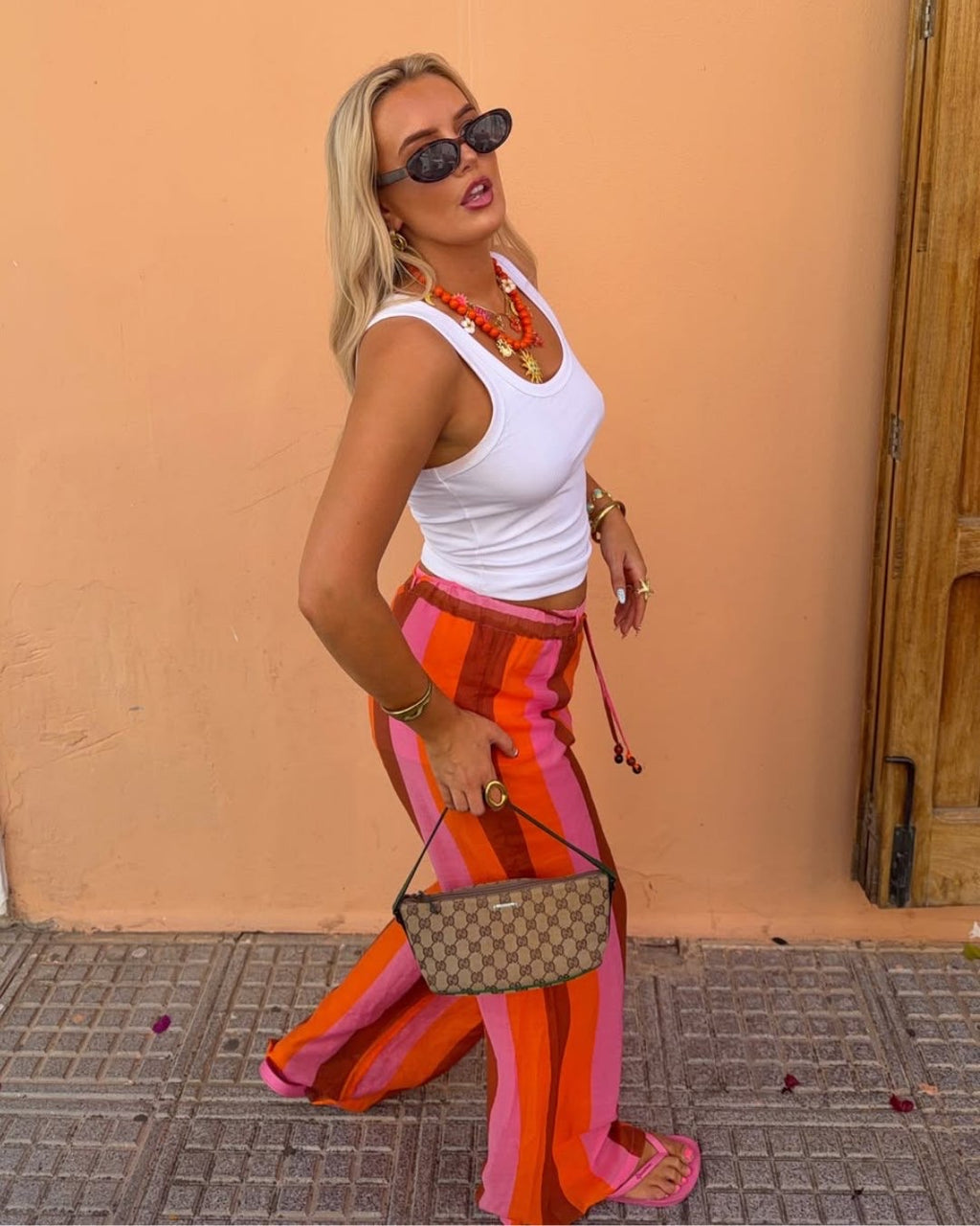 Pants pink and red